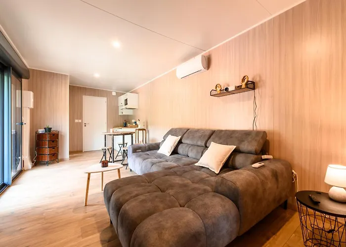 Massassi Plaza Konukevi Cornimont