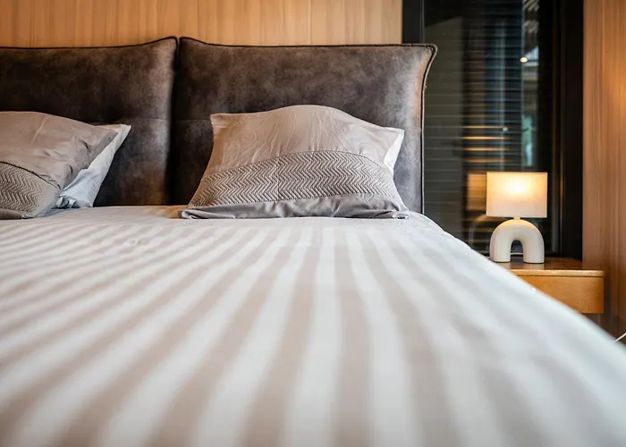 Massassi Plaza Cornimont